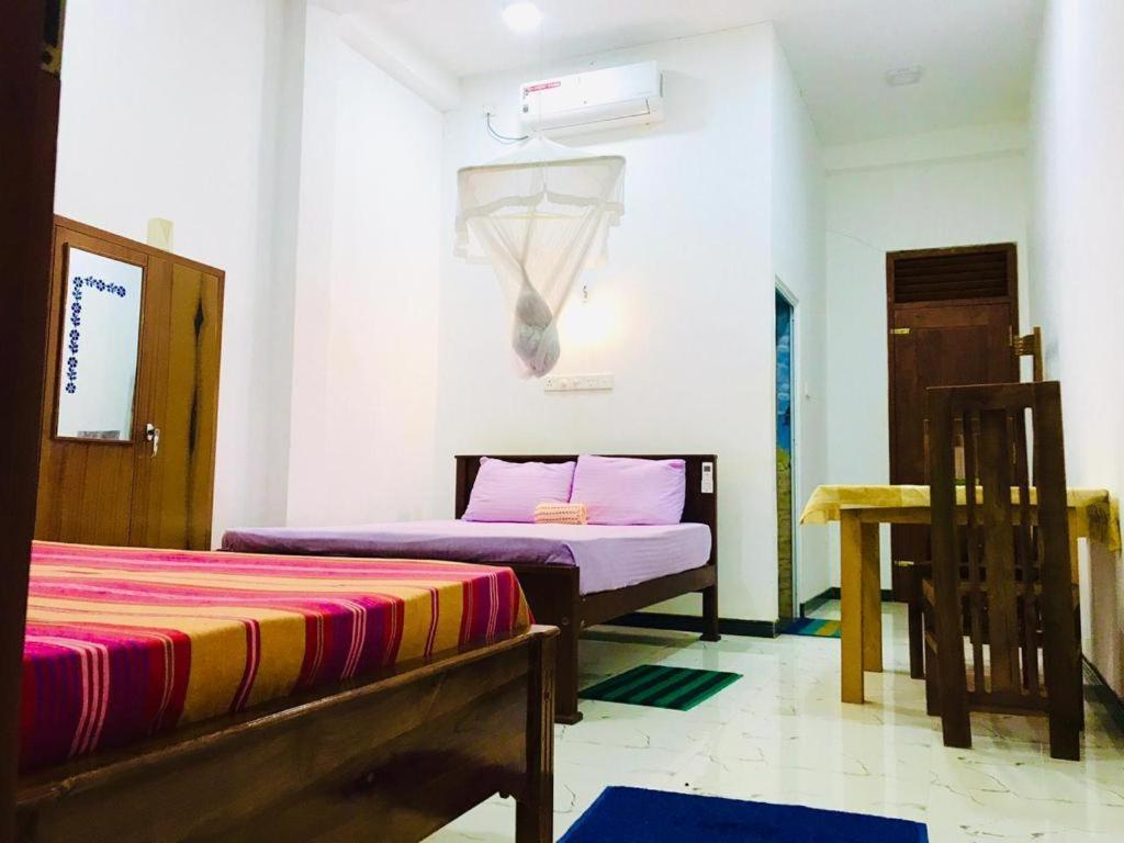Green Jade Inn มิริสซา ภายนอก รูปภาพ