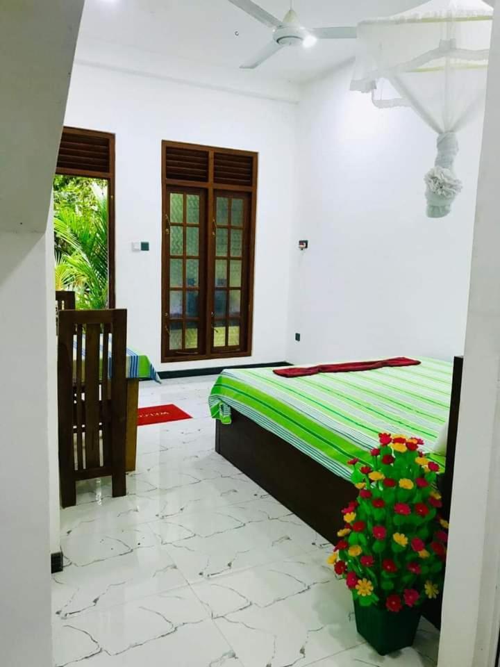 Green Jade Inn มิริสซา ภายนอก รูปภาพ