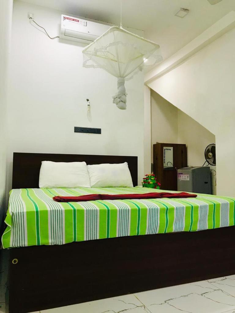 Green Jade Inn มิริสซา ภายนอก รูปภาพ